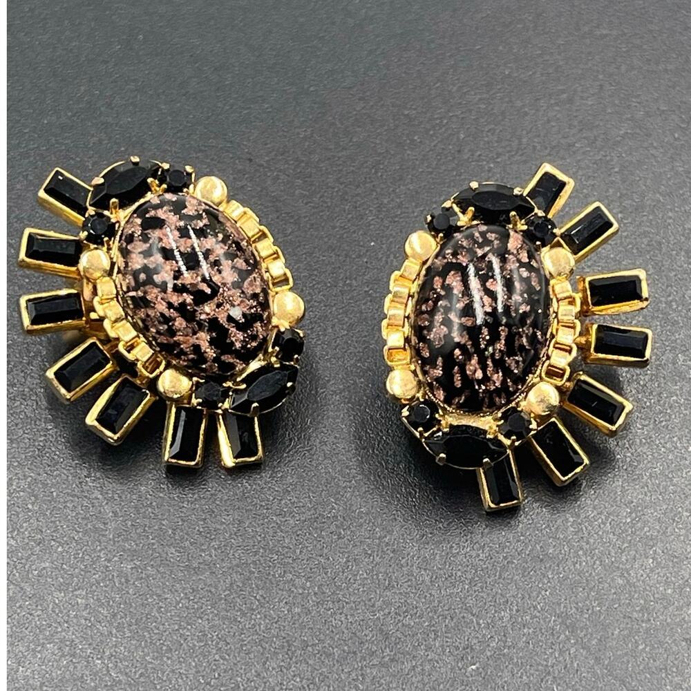 Elizabeth Cole Designer Signed‎ Black Crystal & Stone Clip-On Gold Tone Earrings